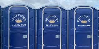 Best Deluxe Portable Toilet Rental  in Cherry Hills Village, CO